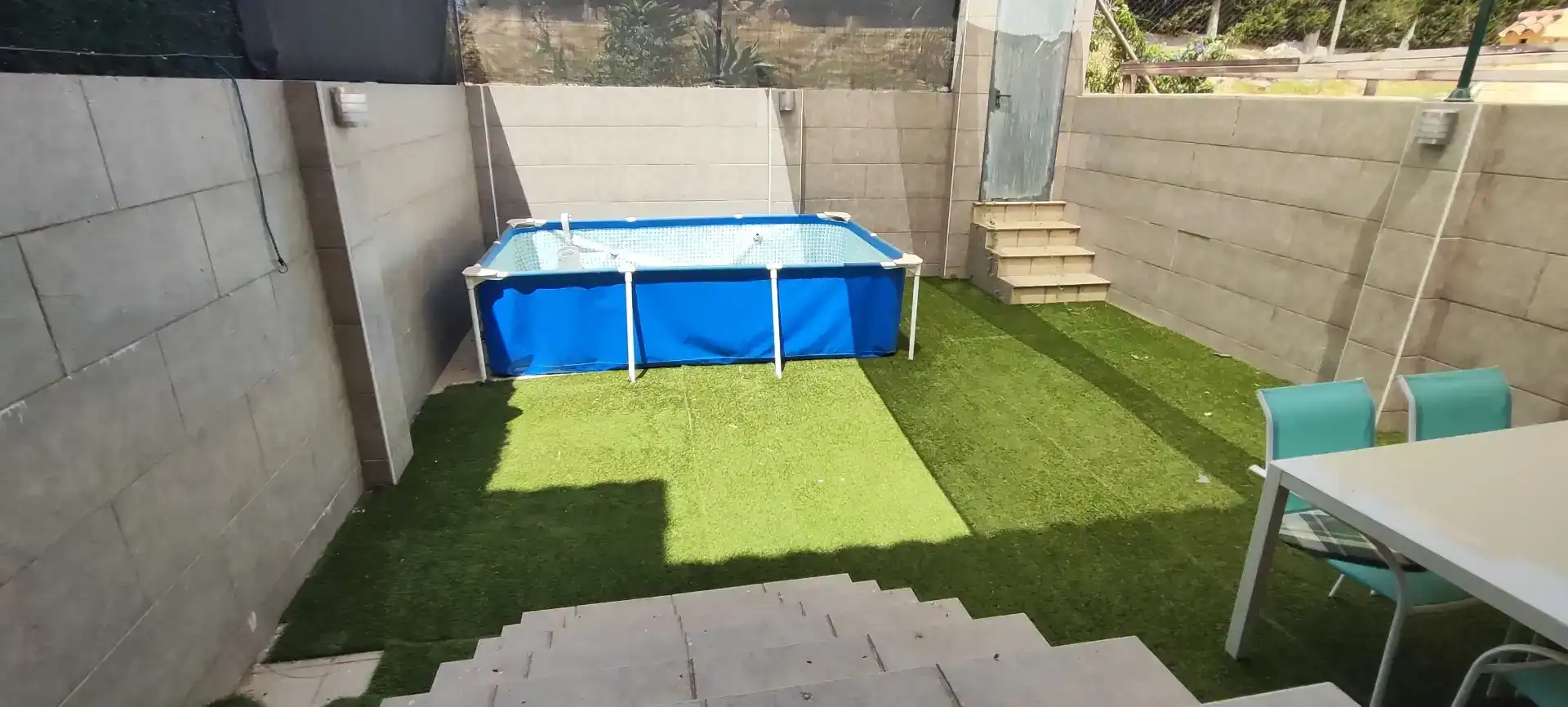 Piscina de Casa adosada en venda en Algeciras amb Balcó