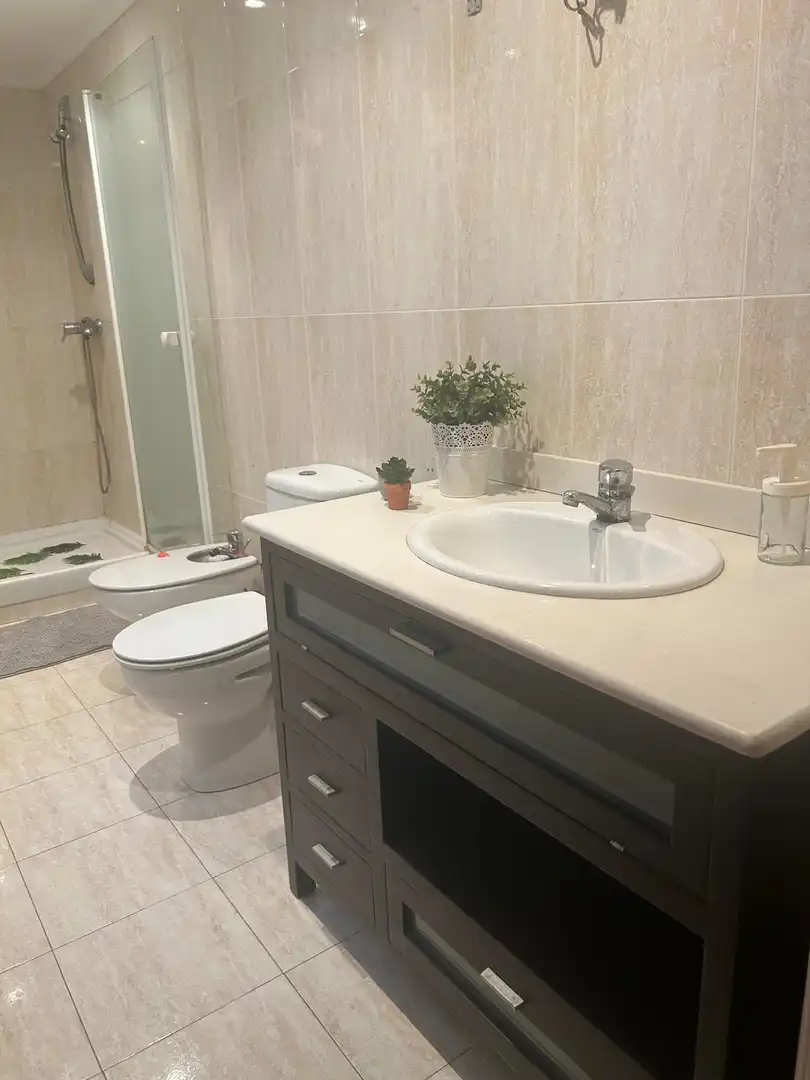 Baño de Piso en venta en La Pobla de Farnals con Calefacción, Terraza y Amueblado