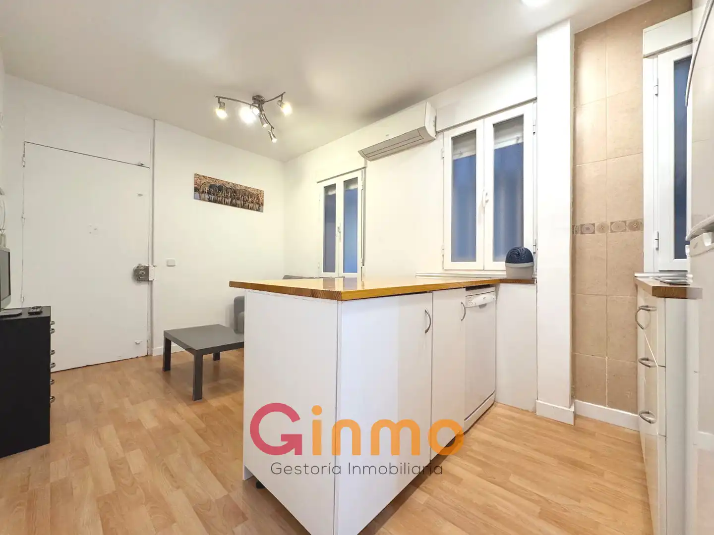 Flat for rent in Madrid  with Air Conditioner, Heating and Parquet flooring