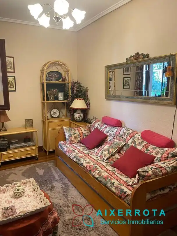 Flat for sale in Basañese Kalea, Negurigane - Peruri