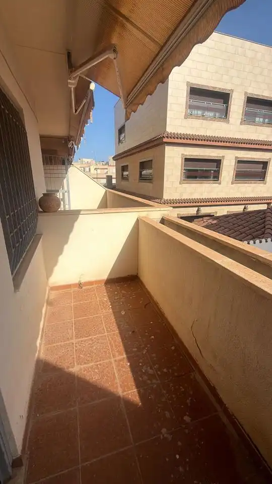 Terraza de Piso en venta en Melilla