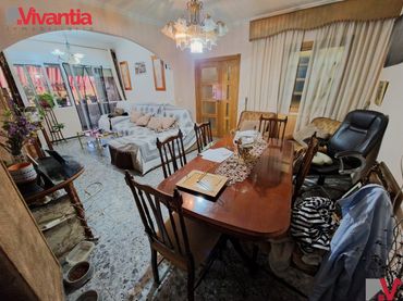 Casa amb balcó en venda a Lorca Ciudad