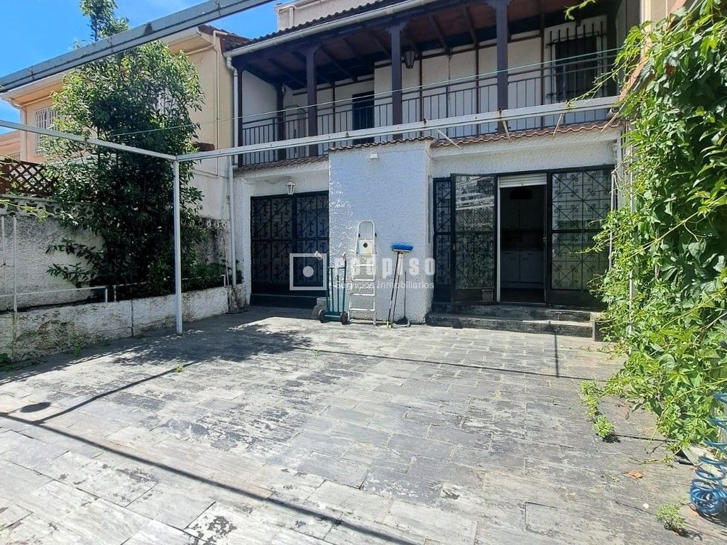 Vista exterior de Casa o xalet en venda en  Madrid Capital amb Calefacció, Parquet i Terrassa