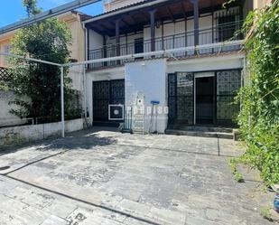 Vista exterior de Casa o xalet en venda en  Madrid Capital amb Calefacció, Parquet i Terrassa