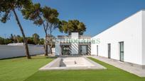 Vista exterior de Casa o xalet en venda en Chiclana de la Frontera