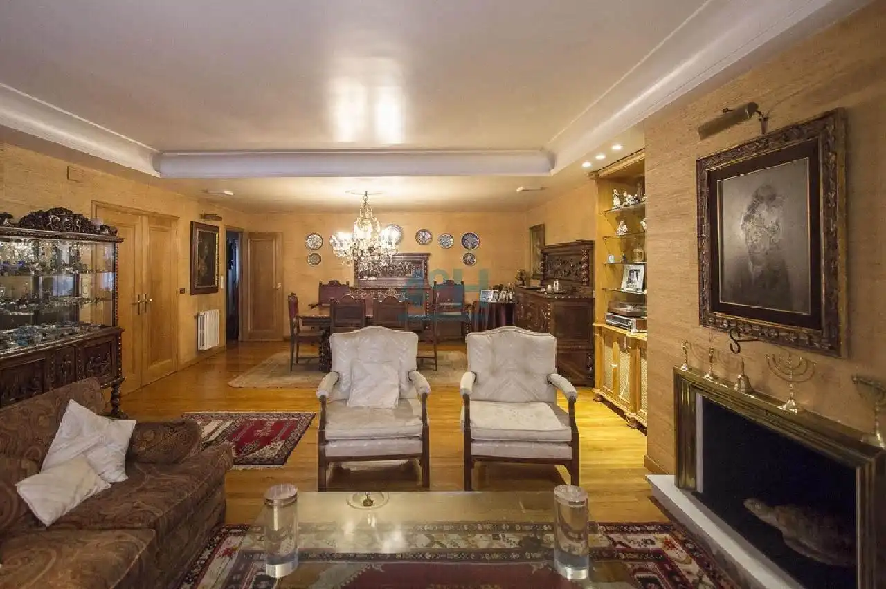 Wohnzimmer von Wohnung zum Verkauf in Ourense Capital  mit Heizung, Parkett und Terrasse