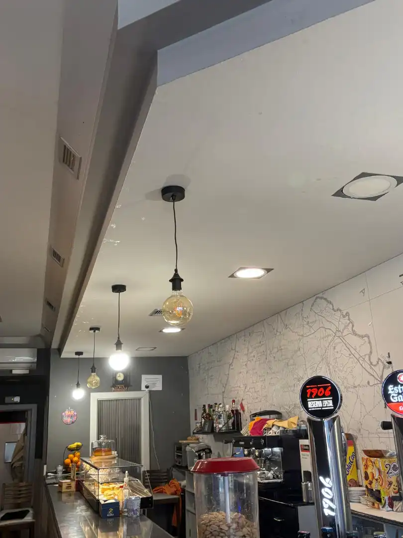 Commercial properties for sale in  Logroño  with Air Conditioner, Heating and Terrace