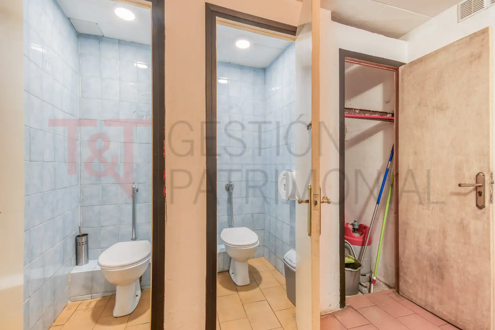 Baño de Local en traspaso en Malgrat de Mar con Aire acondicionado, Calefacción y Terraza