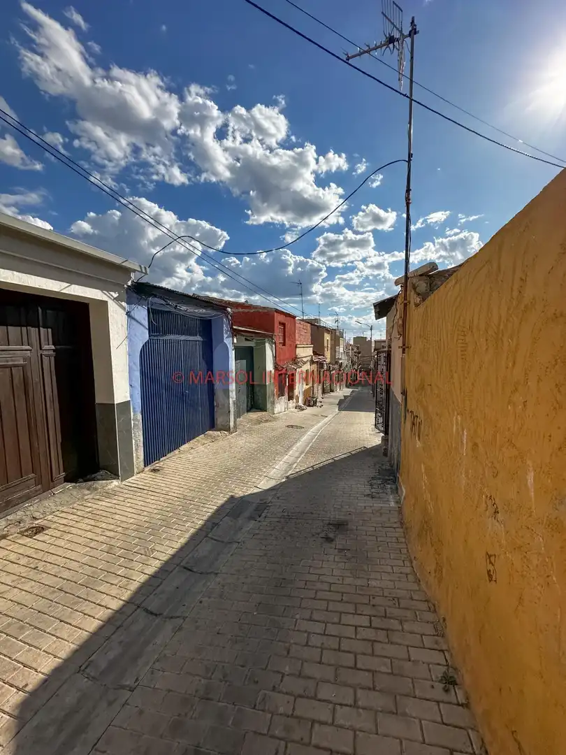 Vista exterior de Casa o xalet en venda en Orihuela amb Terrassa, Traster i Moblat