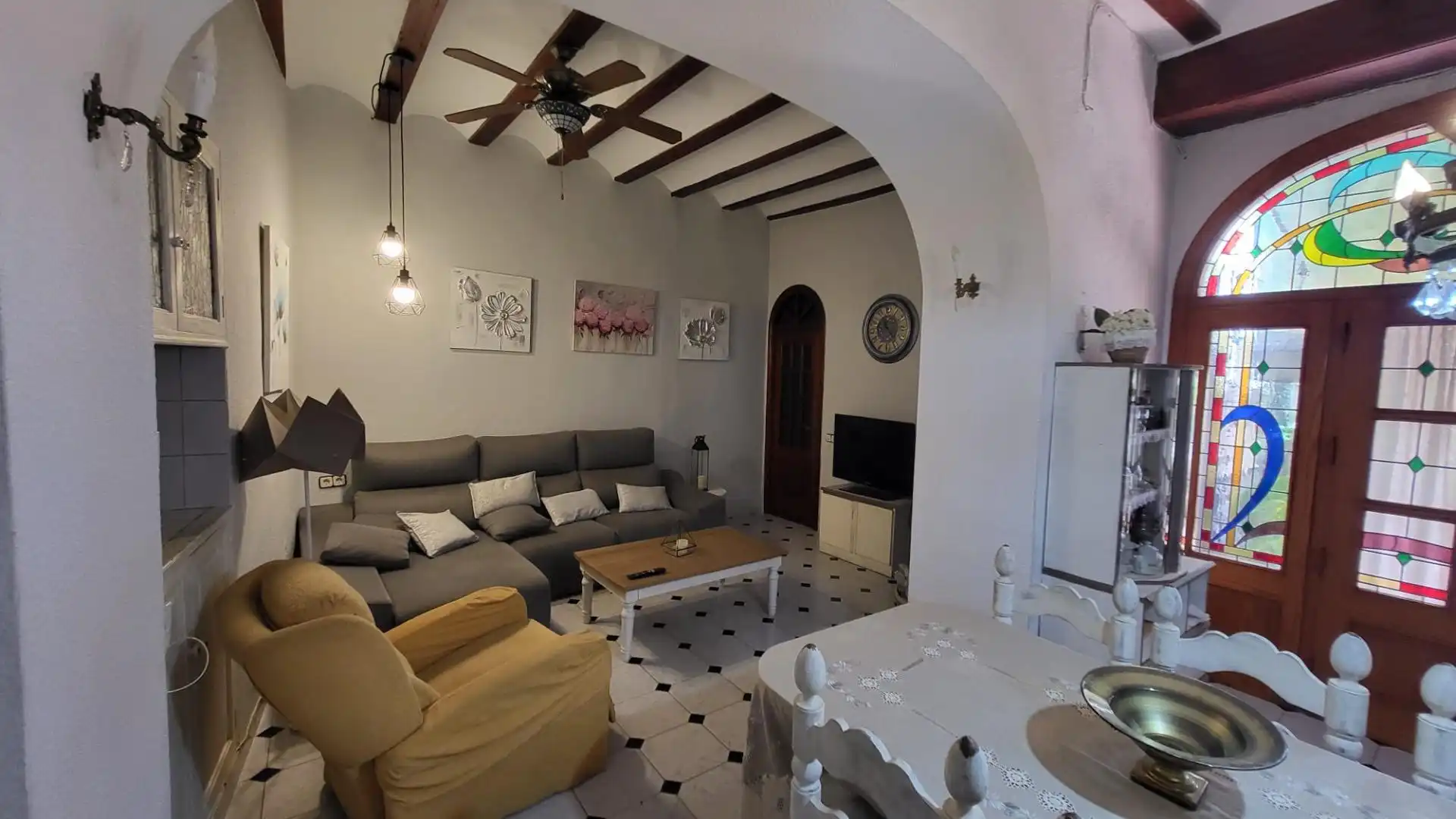 Sala d'estar de Casa o xalet en venda en Atzeneta d'Albaida amb Terrassa, Traster i Piscina