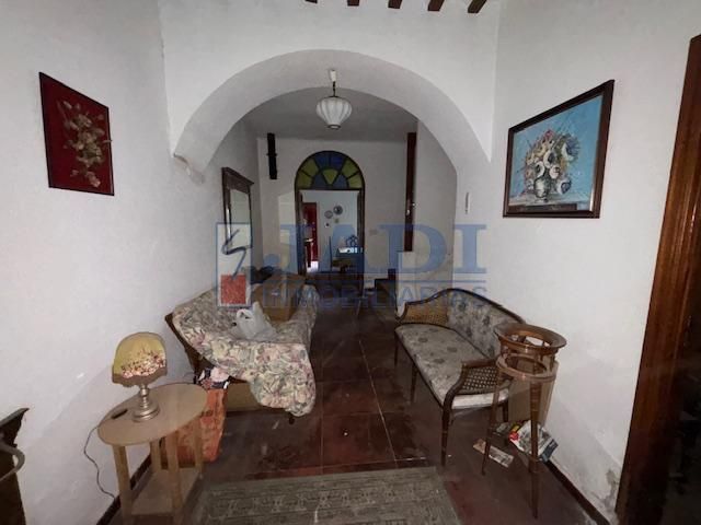 House or chalet for sale in Valdepeñas