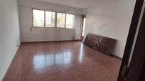 Living room of Flat for sale in  Valencia Capital  with Heating, Balcony and Alarm