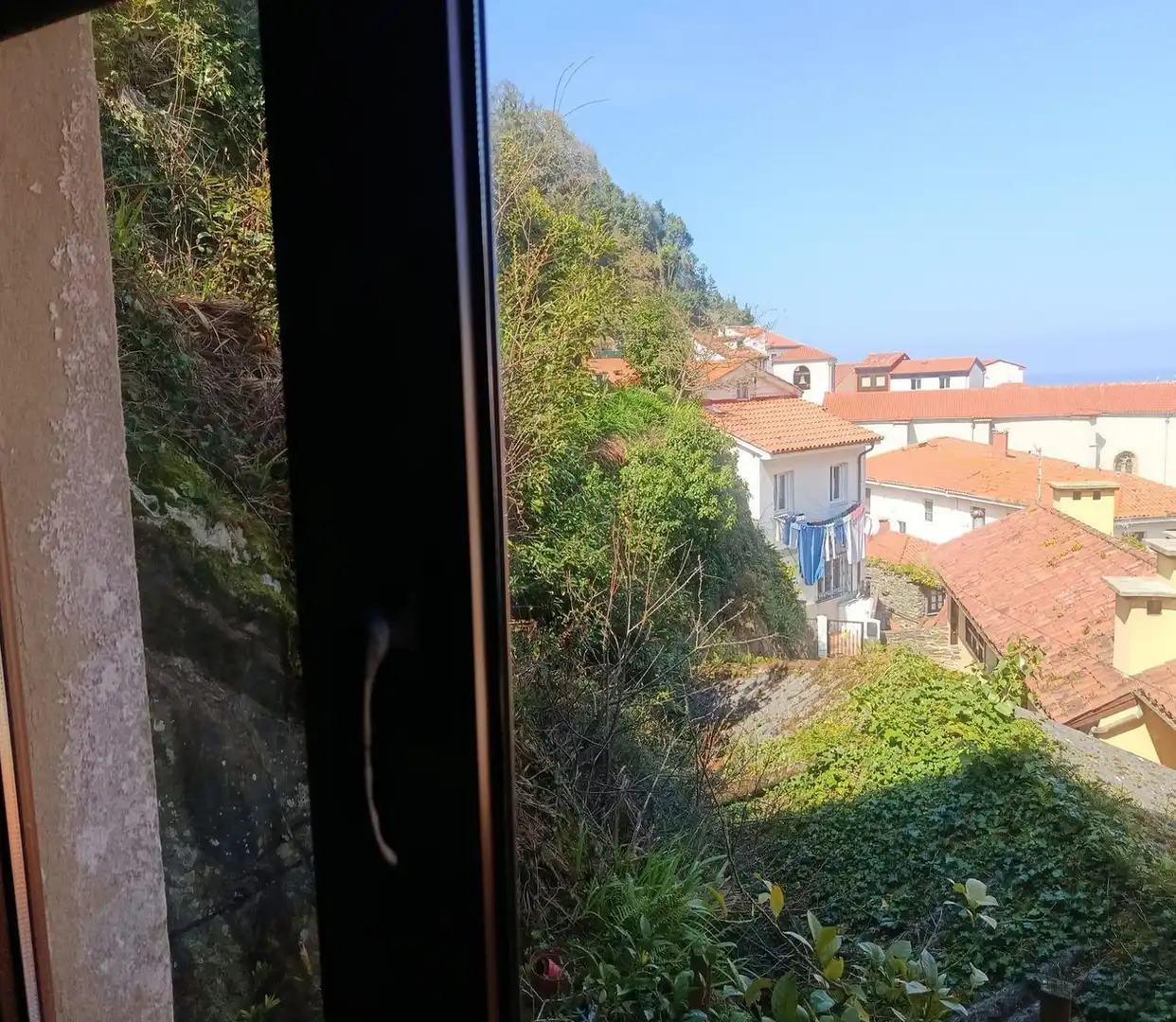 Vista exterior de Piso en venta en Cudillero con Amueblado, Horno y Lavadora