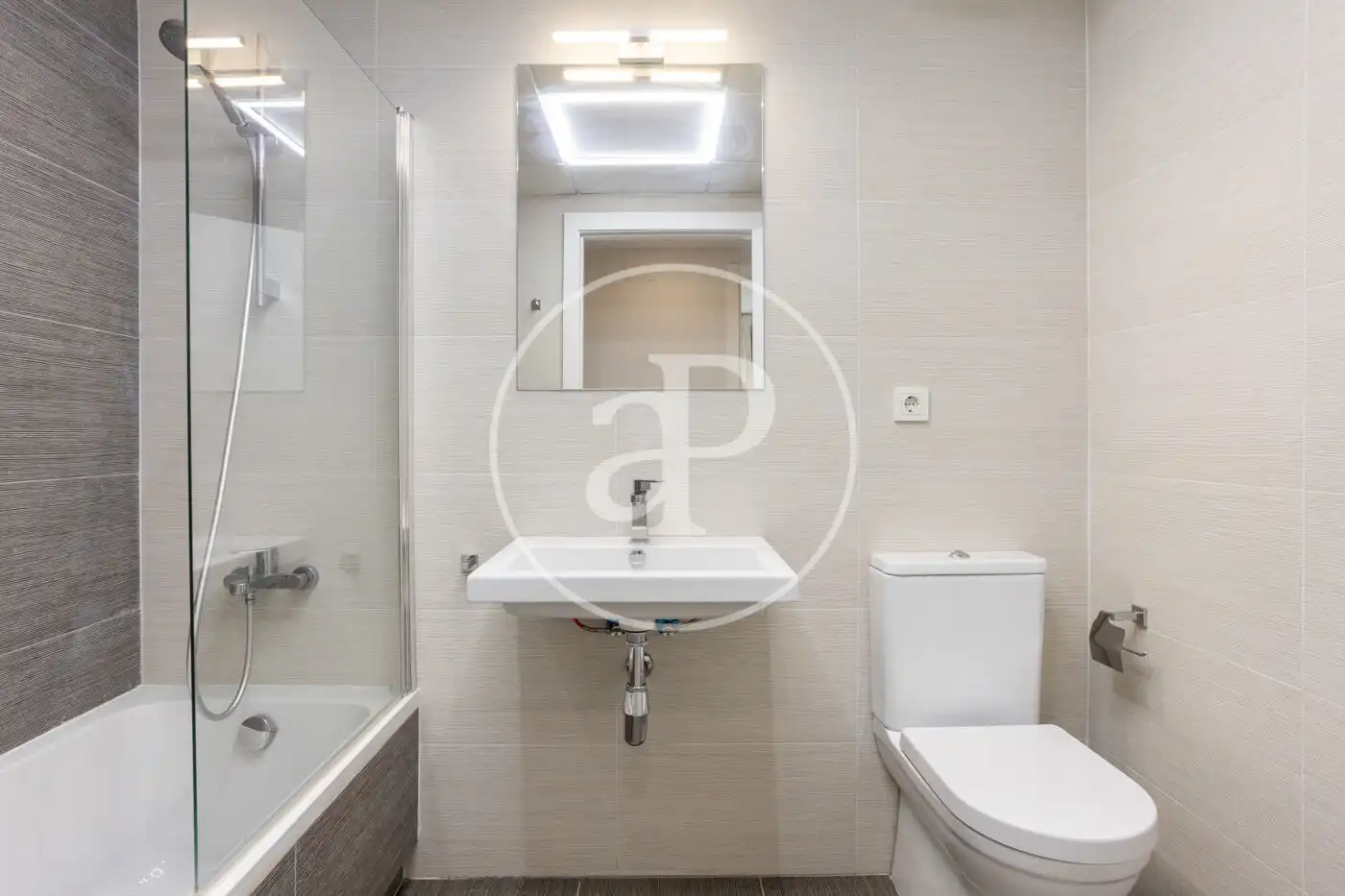 Piso con terraza en venta en Carrer d'Aarón Vidal López, imagen 29
