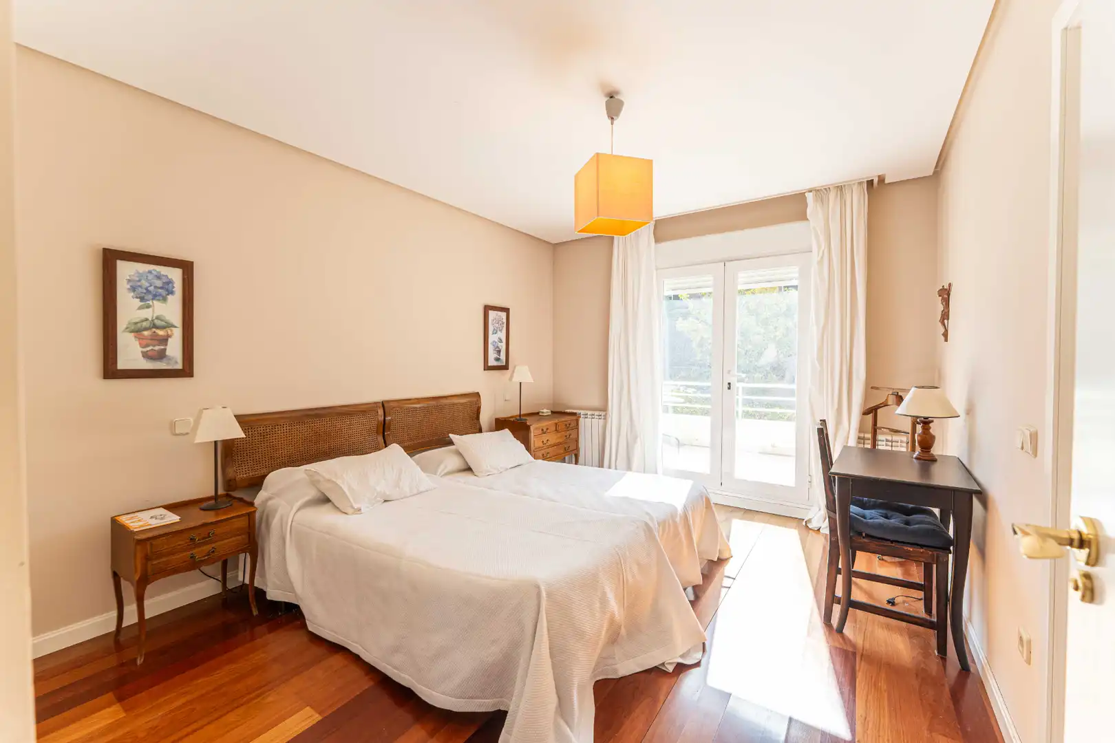 Dormitori de Casa o xalet en venda en Torrelodones amb Calefacció, Jardí privat i Parquet