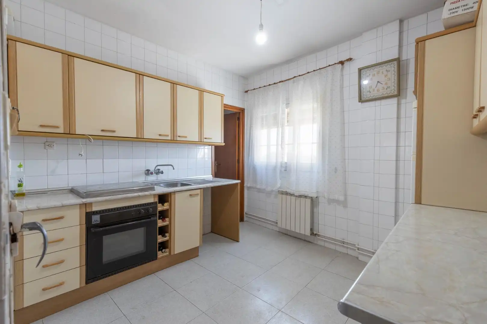 Kitchen of Buildings for sale in La Zubia