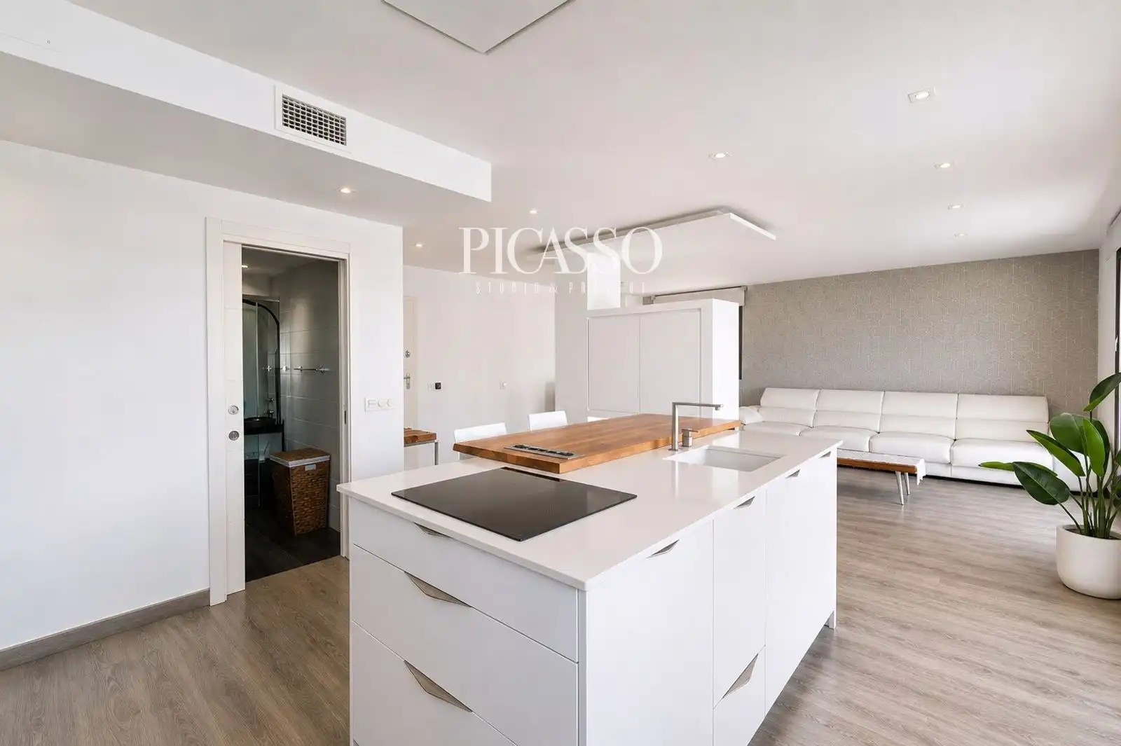 Kitchen of Flat for rent in Torremolinos  with Air Conditioner, Heating and Terrace