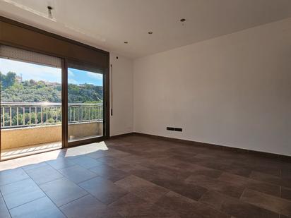 Living room of Flat for sale in Sabadell  with Heating and Balcony