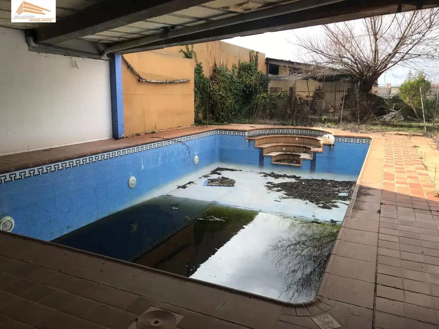 Schwimmbecken von Einfamilien-Reihenhaus zum Verkauf in Pesquera de Duero