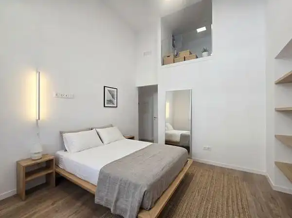 Habitación de Planta baja en venta en A Coruña Capital  con Calefacción y Jardín privado