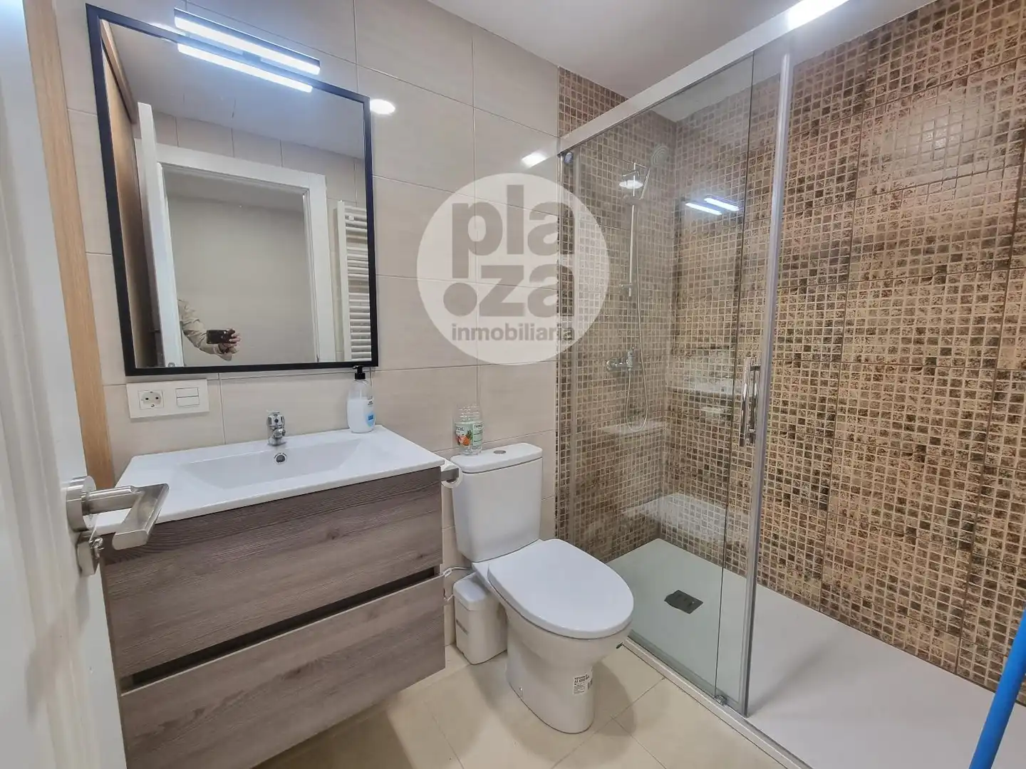 Badezimmer von Wohnung zur untervermieten in Burgos mit Möbliert und Internet