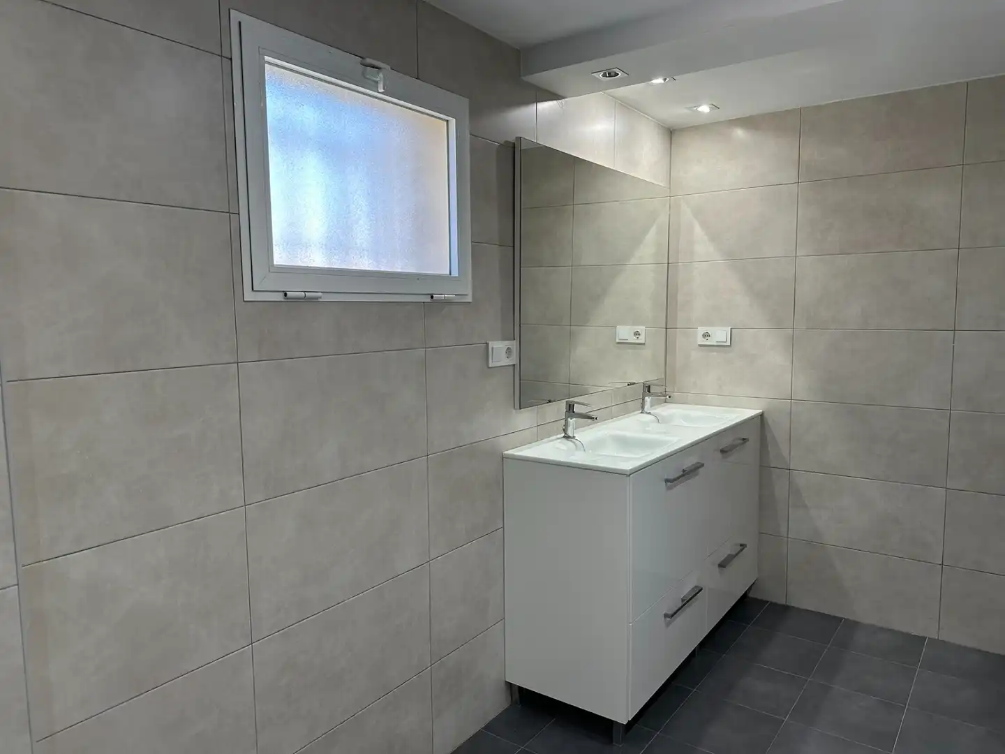 Detached house with pool for sale in Montserrat, imagen 37