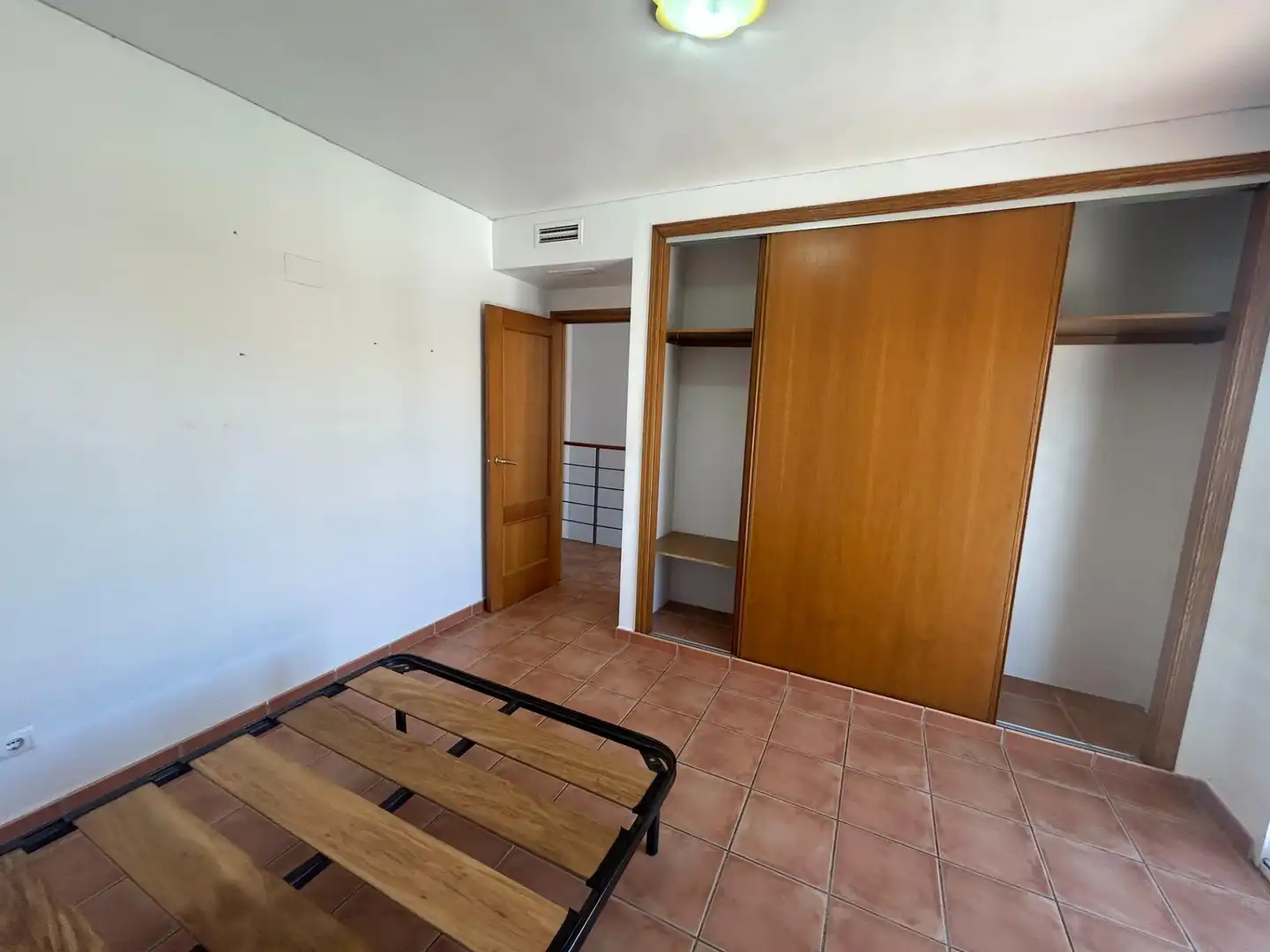 Habitación de Casa adosada en venta en Cullera con Aire acondicionado, Calefacción y Terraza