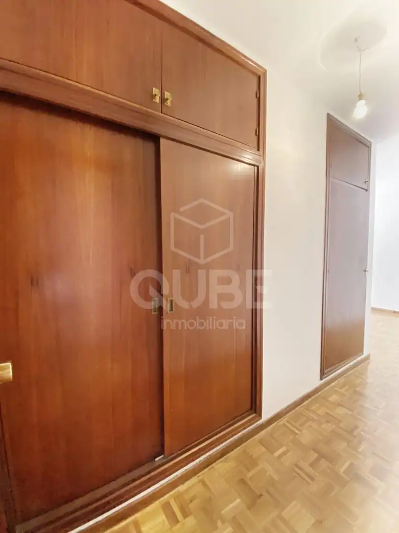 Piso con ascensor en venta en Calle VELEZ MALAGA, imagen 7