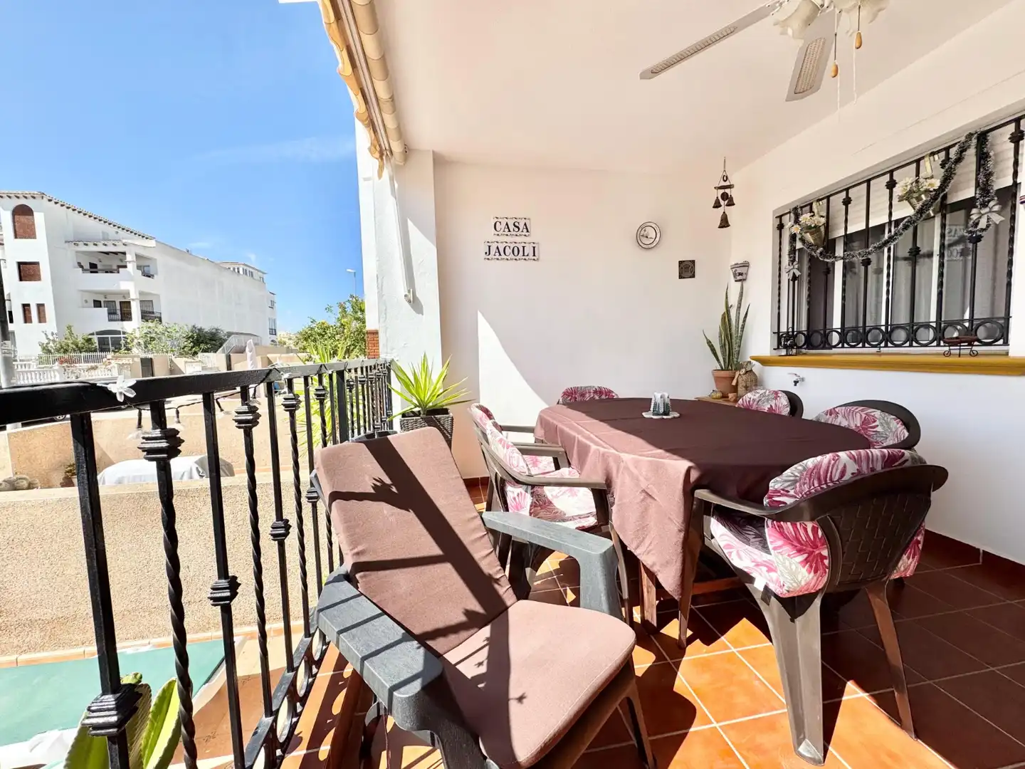 Apartamento con terraza en alquiler en Orihuela Costa, imagen 3
