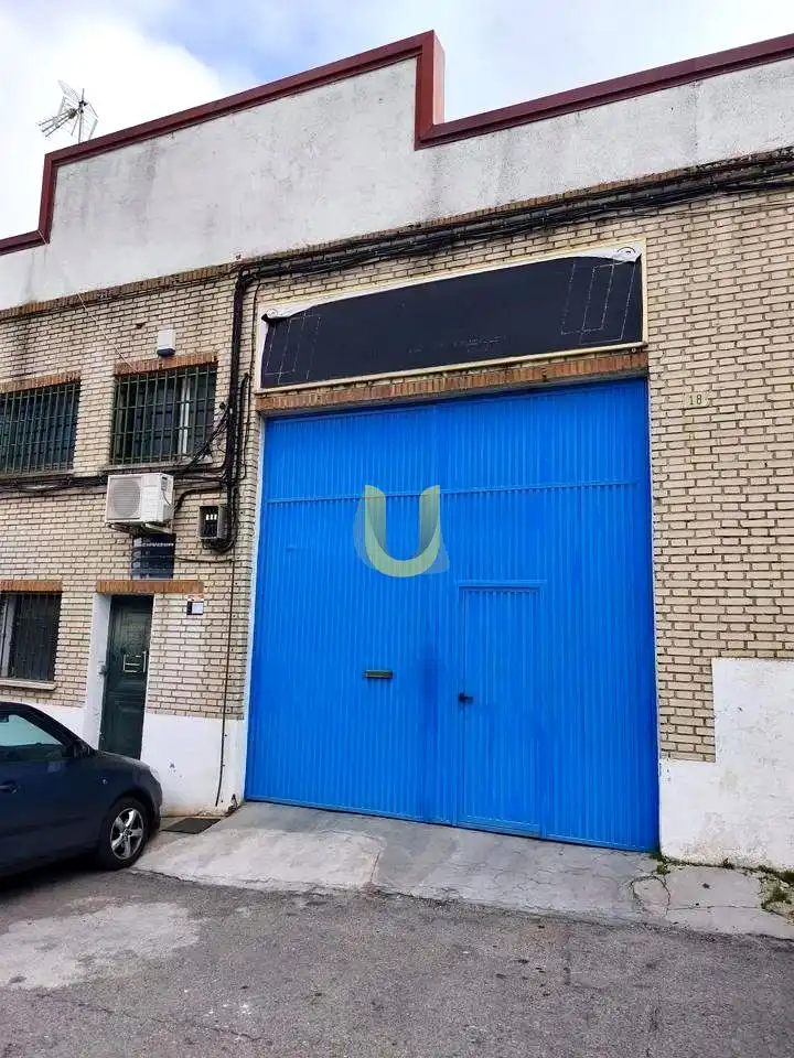 Exterior view of Industrial buildings for sale in Fuenlabrada