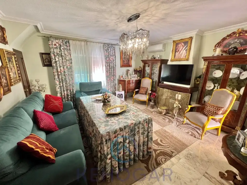 Living room of Houses for sale in Dos Hermanas