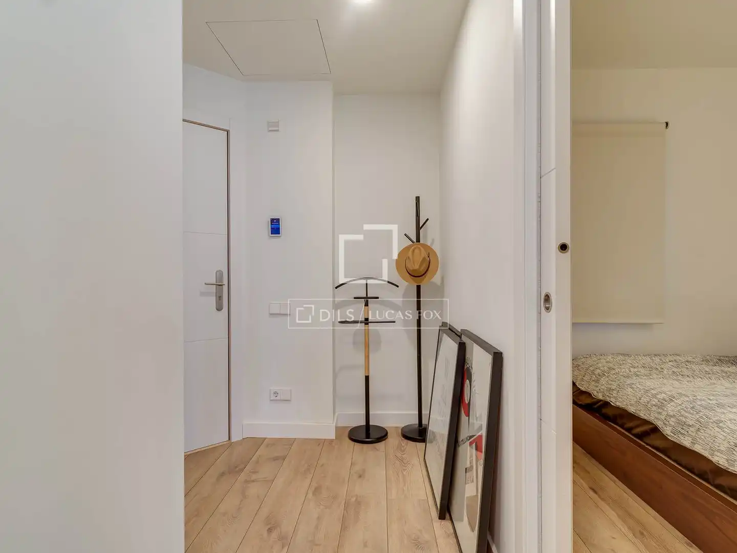 Flat for sale in Barcelona  with Air Conditioner, Heating and Parquet flooring