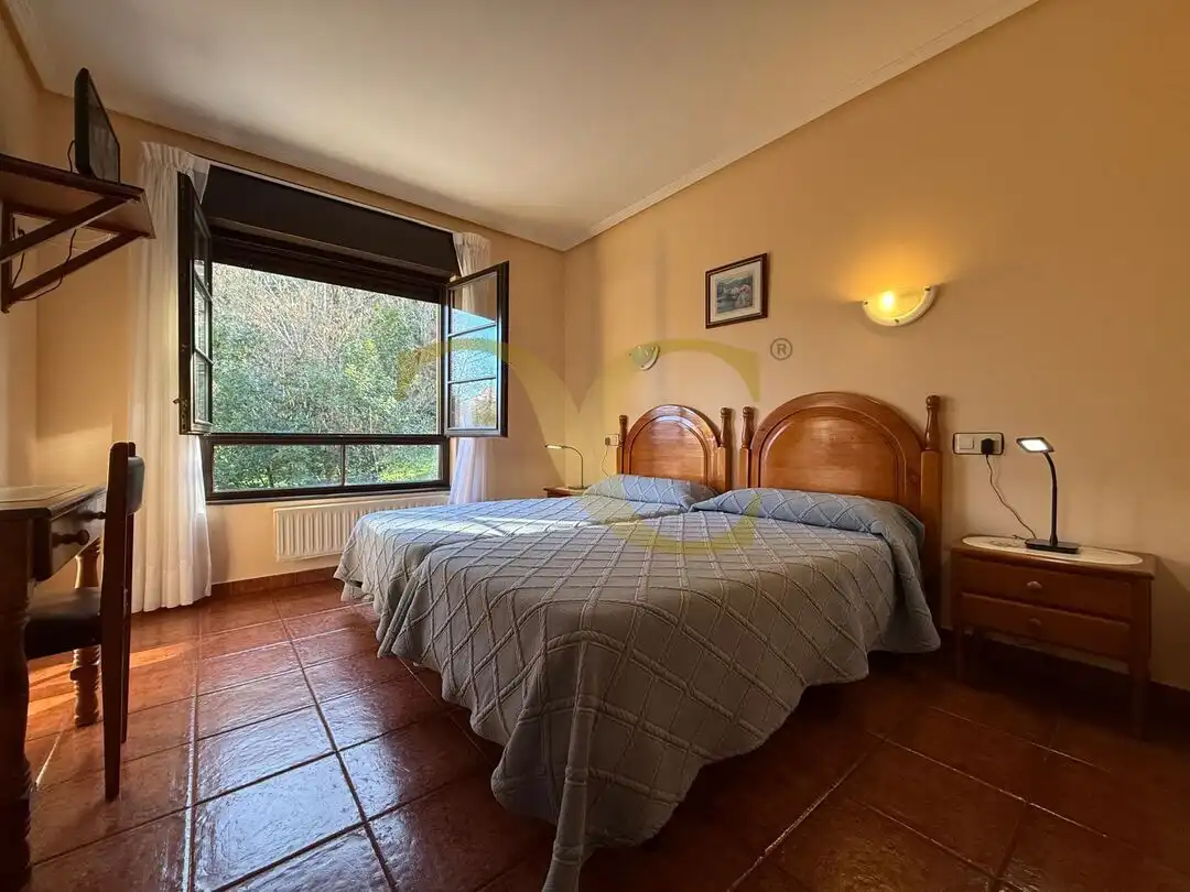 Bedroom of Buildings for sale in Llanes