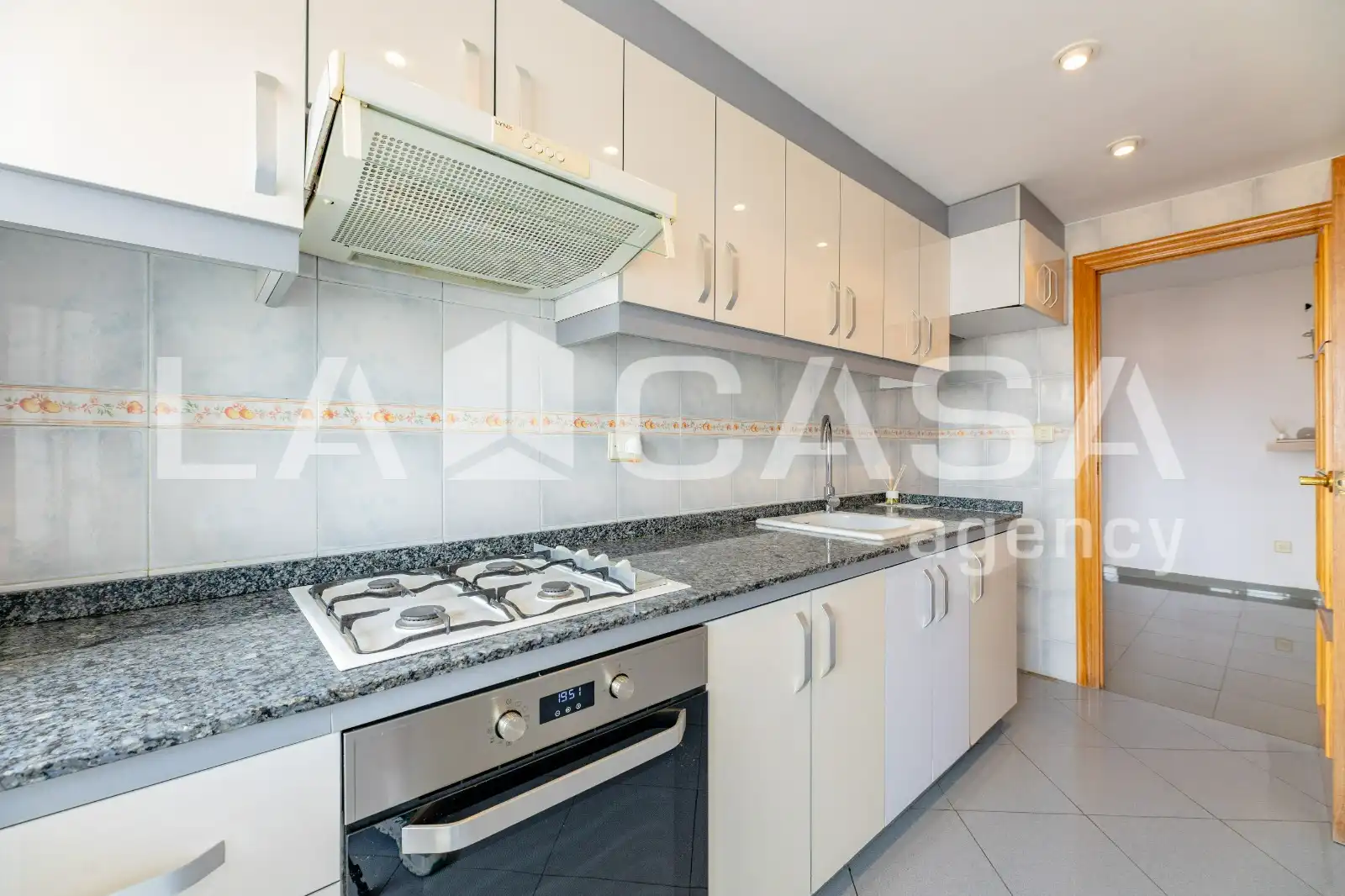 Piso con terraza en venta en Carrer de Sèneca, imagen 13
