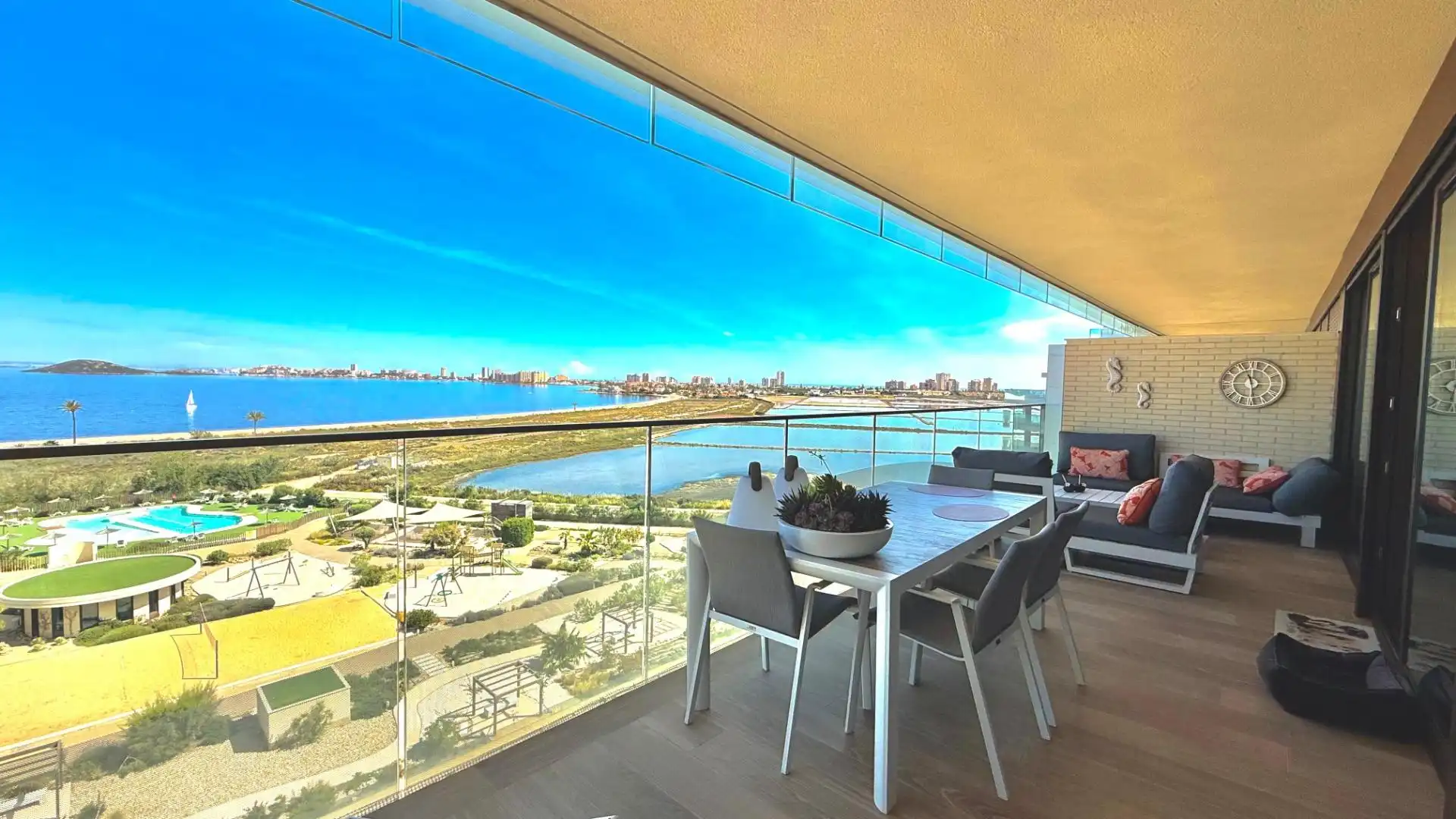 Terrasse von Wohnung zum Verkauf in Cartagena mit Klimaanlage, Heizung und Privatgarten
