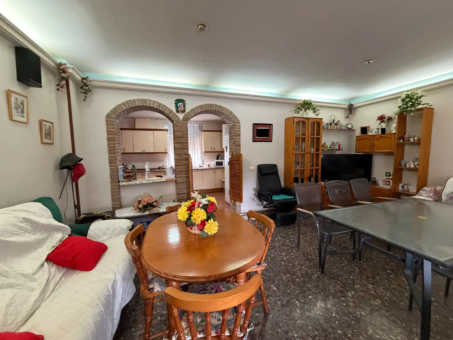 Living room of Houses for sale in Úbeda  with Air Conditioner, Private garden and Storage room