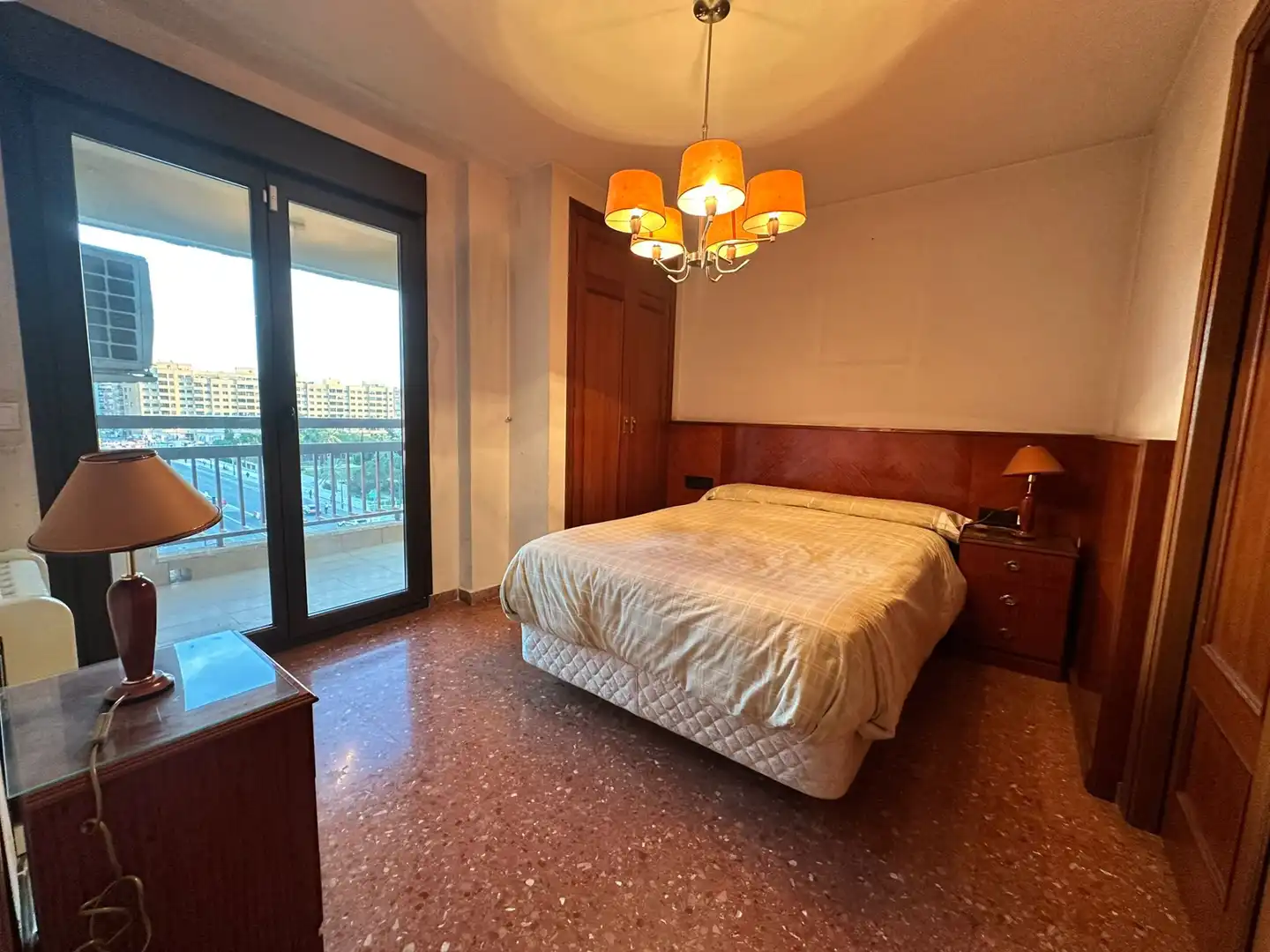Habitación de Piso en venta en Valencia con Aire acondicionado, Trastero y Amueblado