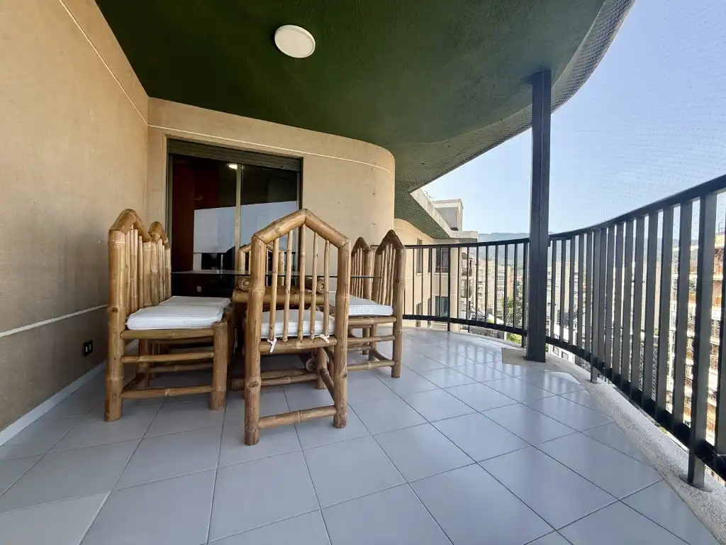 Apartament de lloguer a Avenida Ferrandis Salvador, Heliópolis