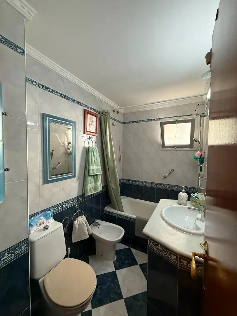 Bathroom of Flat for sale in Utrera