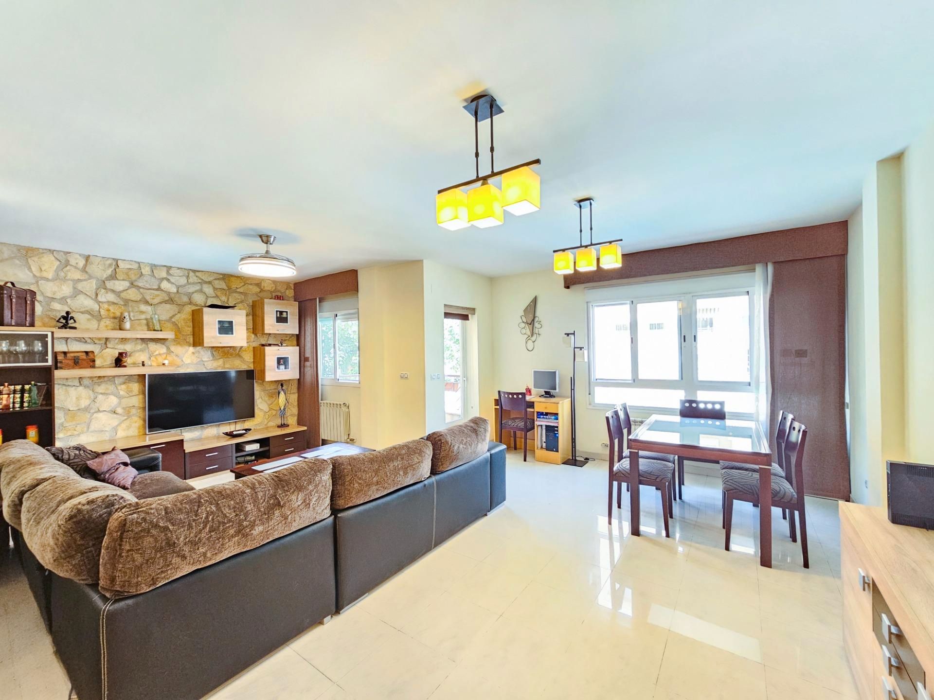 Living room of Flat for sale in  Jaén Capital  with Air Conditioner, Heating and Terrace