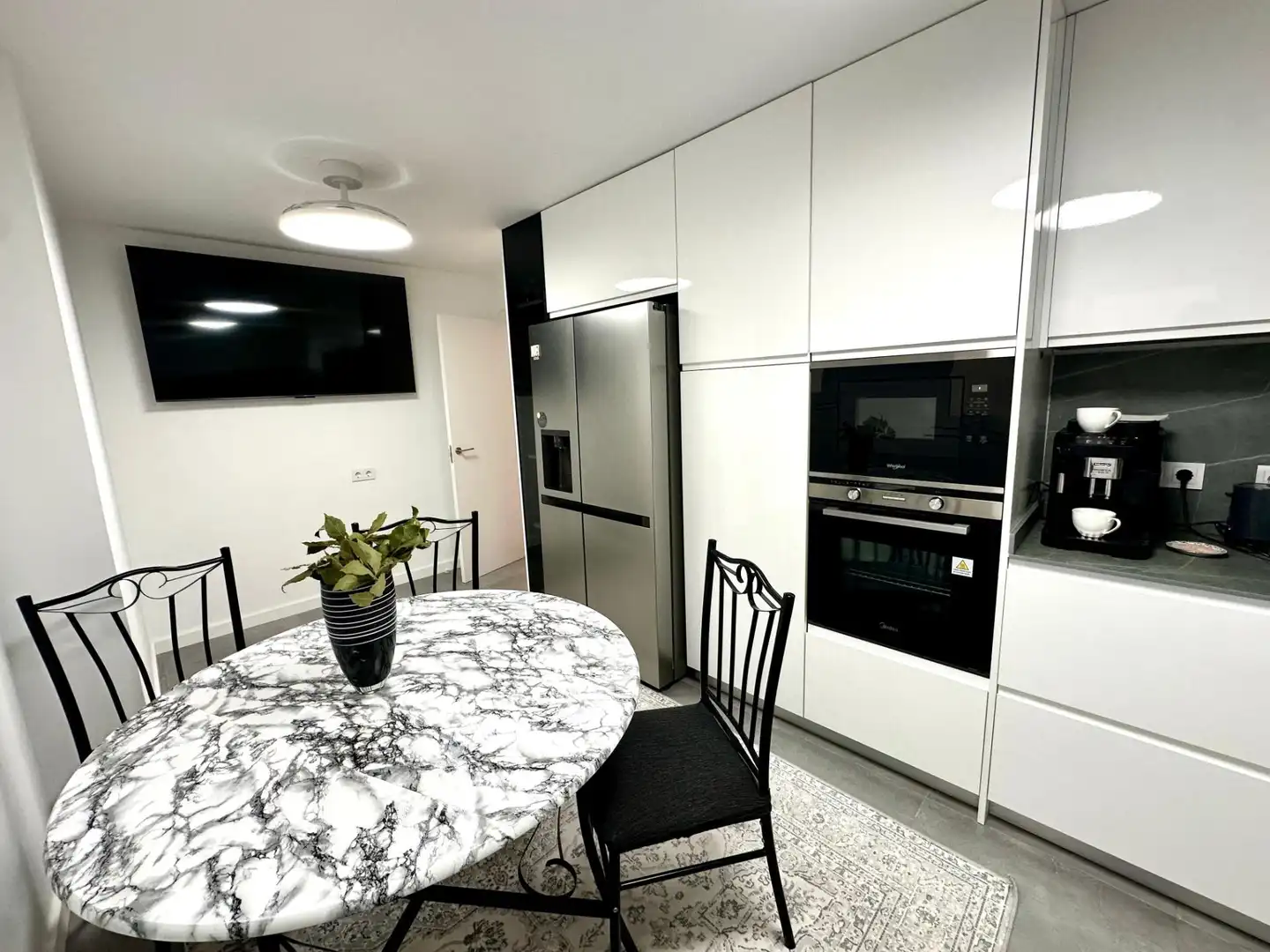 Cuina de Apartament en venda en Alicante / Alacant amb Aire condicionat, Calefacció i Terrassa