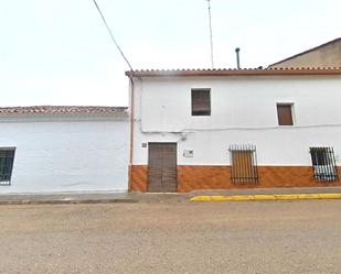Vista exterior de Casa adosada en venda en El Provencio   amb Terrassa