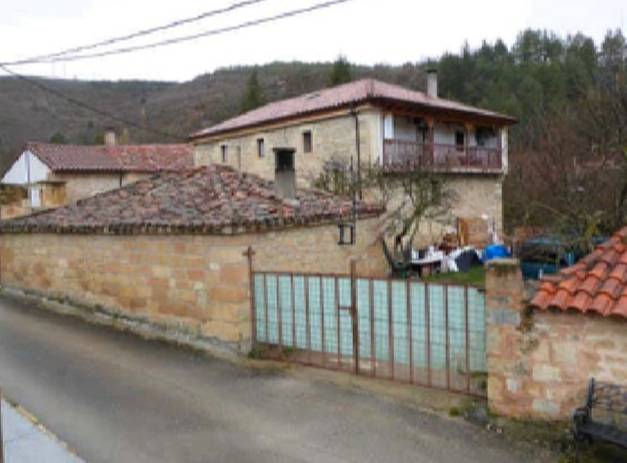 Casa-chalet en Venta en N/A en Valle de Sedano