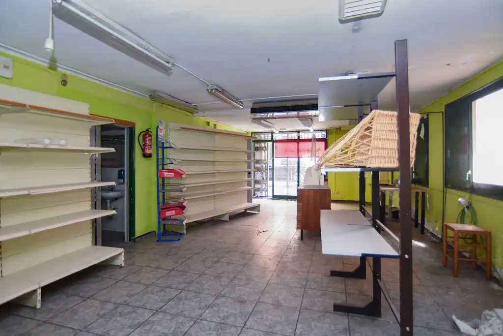 Local comercial en venda a C/ Clausell, imagen 3