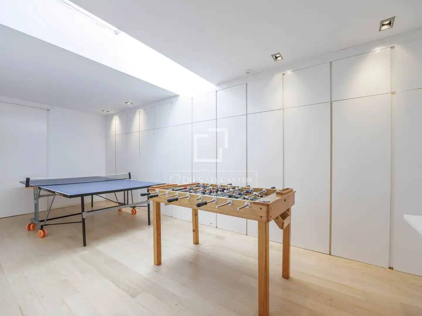 Houses for sale in Sagunto / Sagunt  with Air Conditioner, Parquet flooring and Swimming Pool