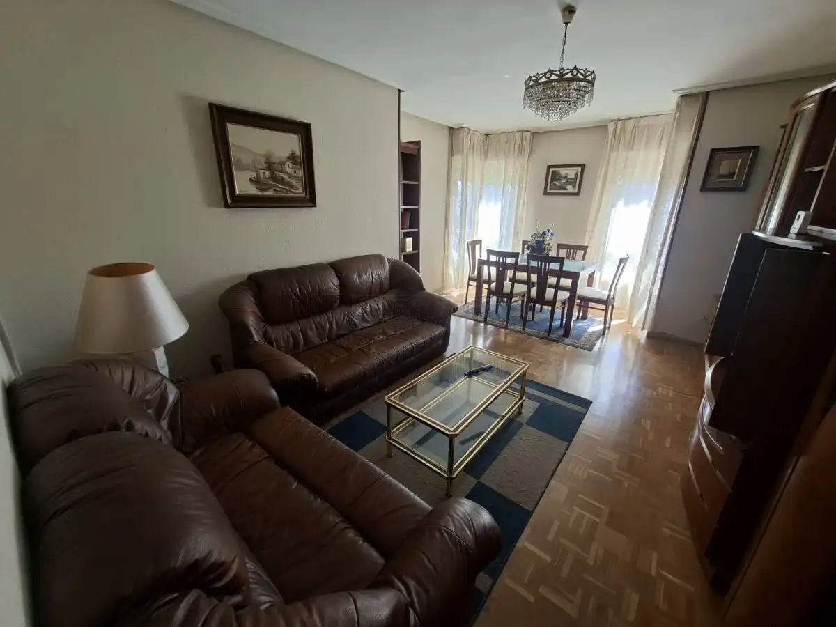 Sala de estar de Piso en venta en Vitoria - Gasteiz con Calefacción, Parquet y Terraza