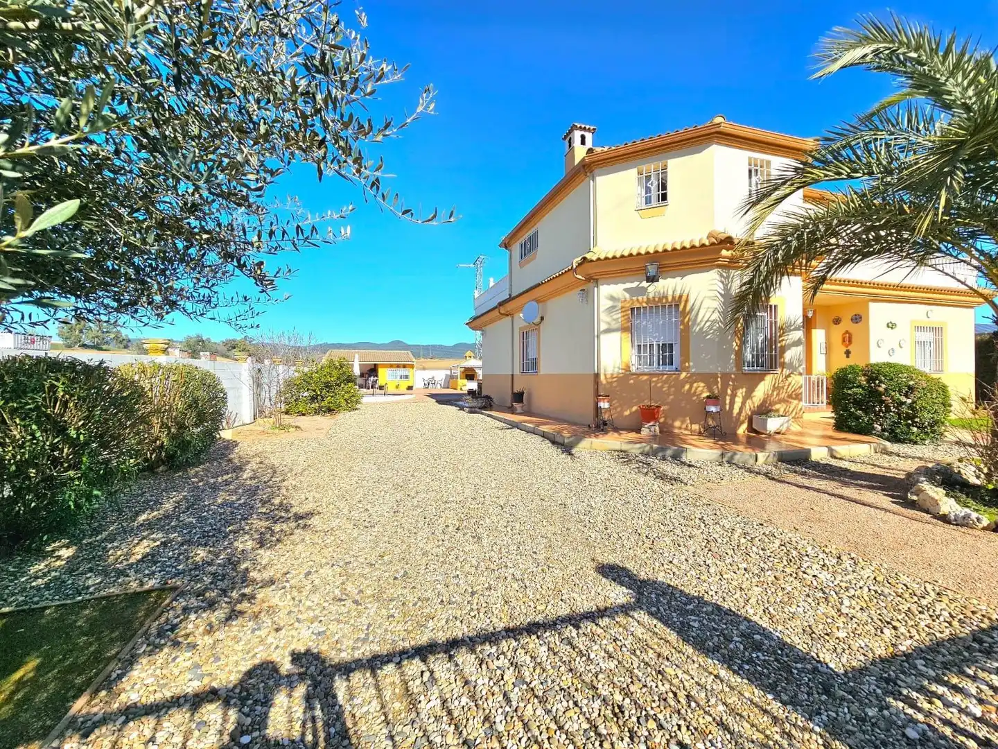 Exterior view of Houses for sale in Córdoba  with Air Conditioner, Private garden and Terrace