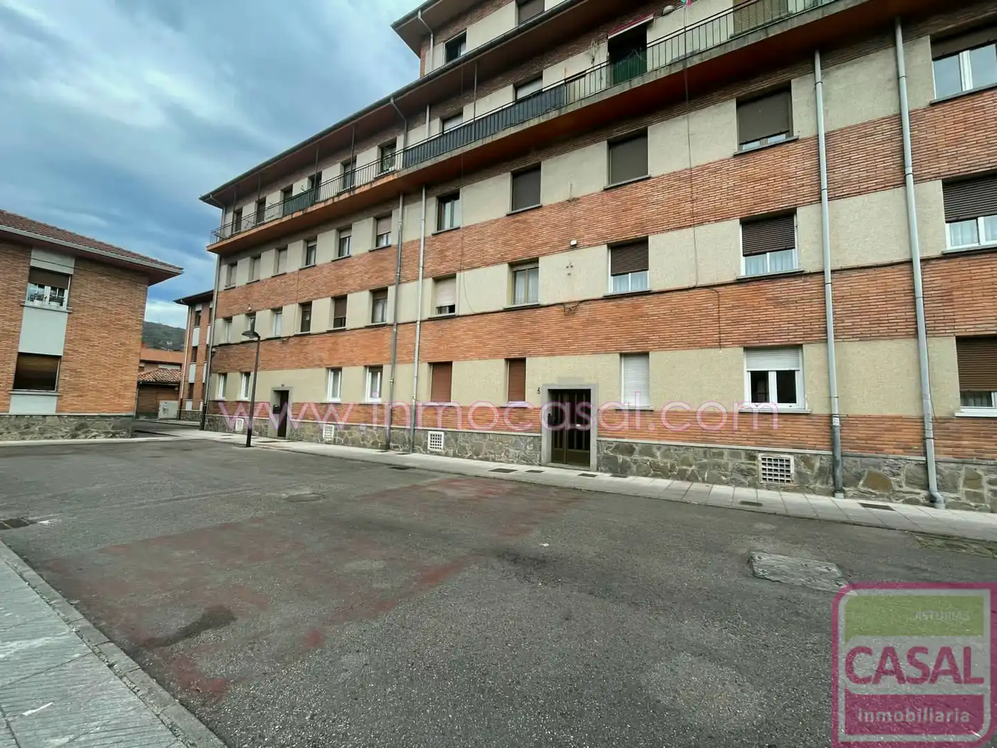 Exterior view of Flat for sale in Mieres (Asturias)  with Heating, Storage room and Furnished