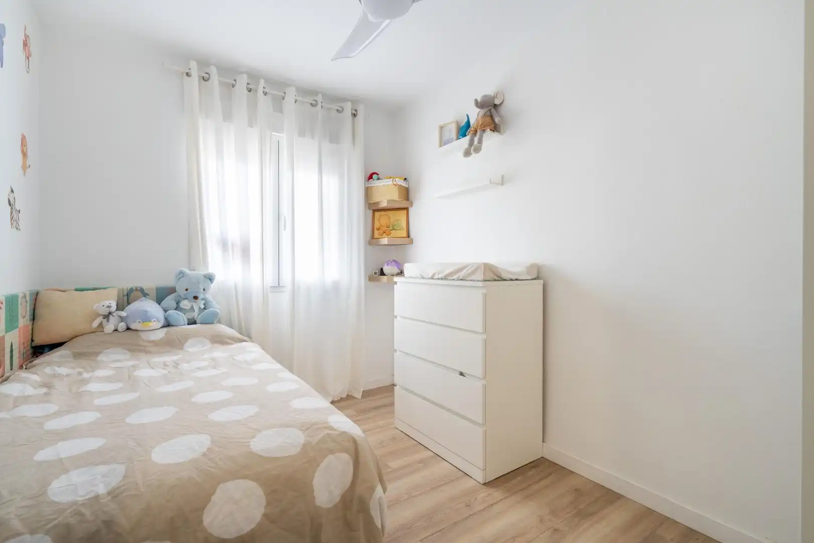 Habitación de Piso en venta en Almería con Aire acondicionado, Calefacción y Terraza