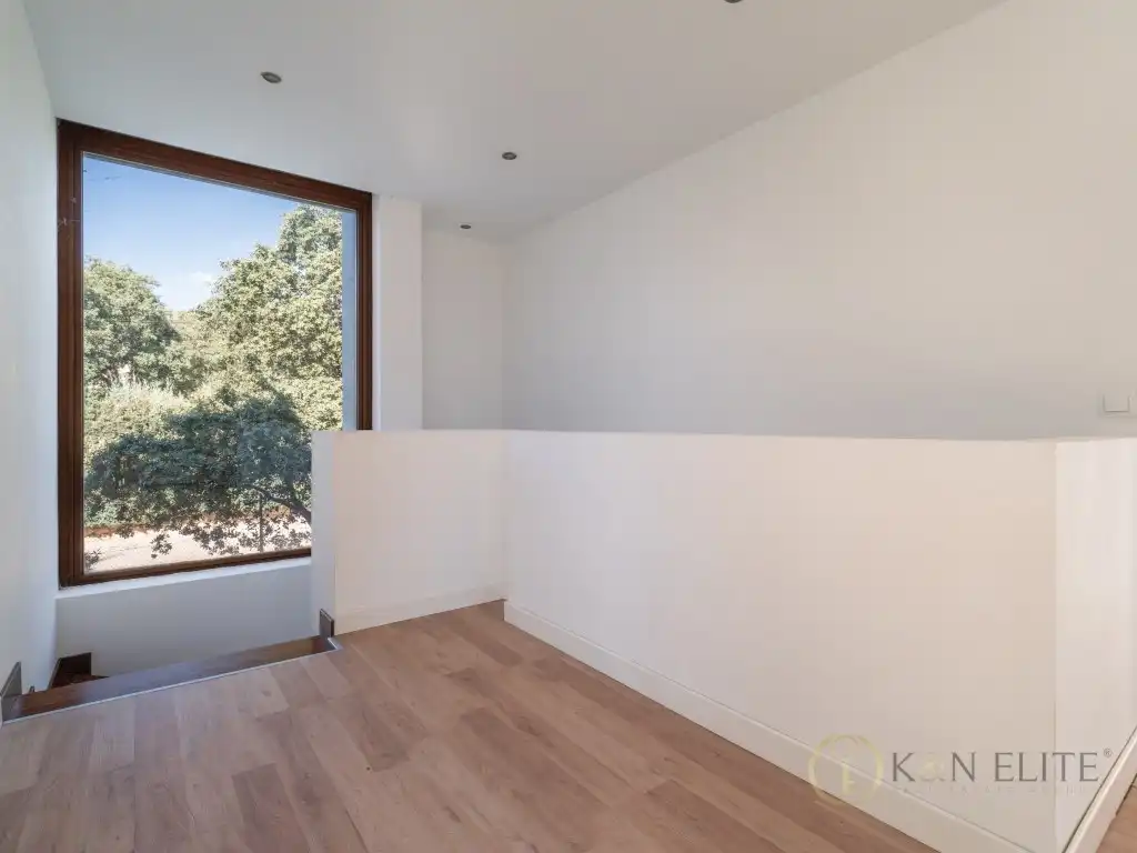 Detached house with pool for sale in Calle Castillo De Berlanga, imagen 10